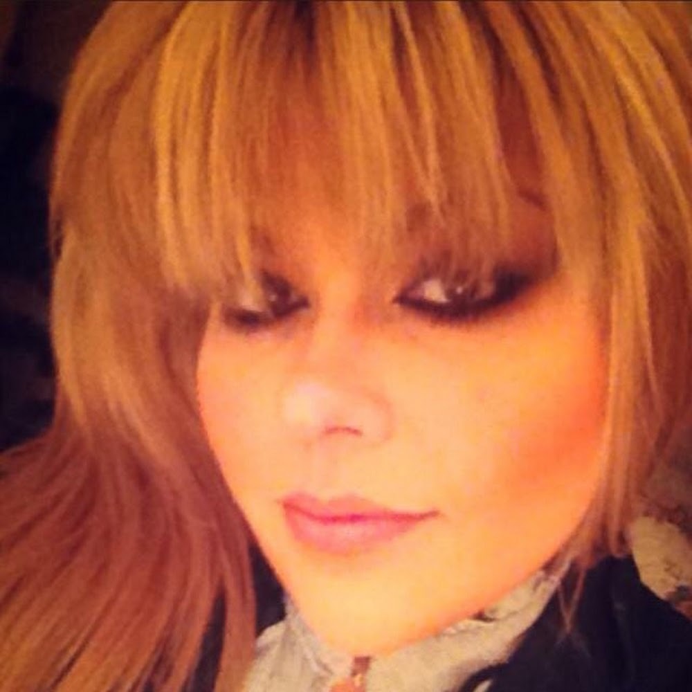 Meet your Posher, Lucy